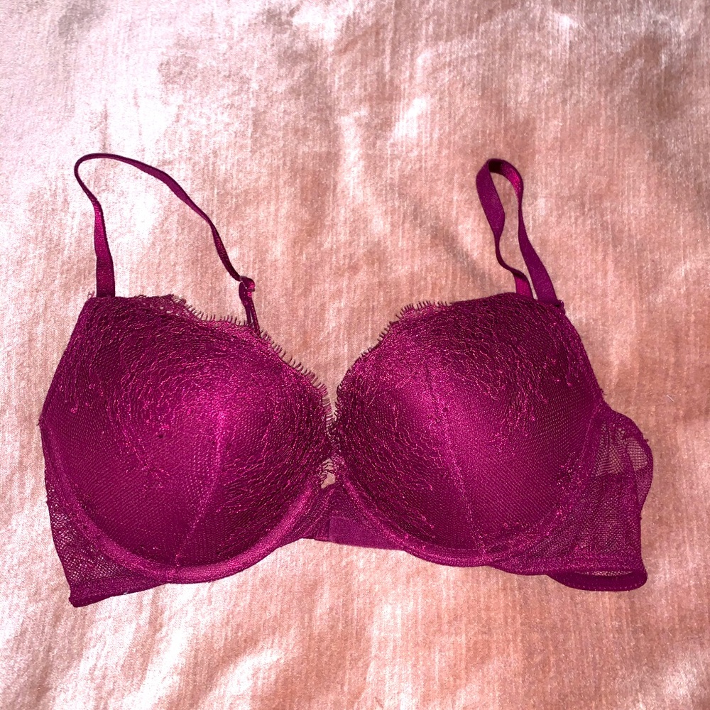 Victoria’s Secret burgundy lace bra - size 34C - push-up bra